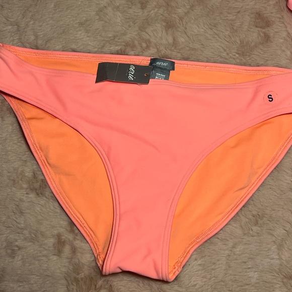 Coral Bikini Set - Picture 5 of 6